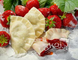 Pierogi z truskawkami 400g Kowal