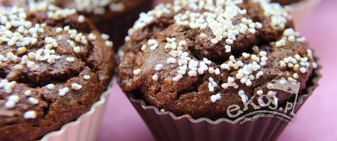 Muffinki amarantusowe z rabarbarem